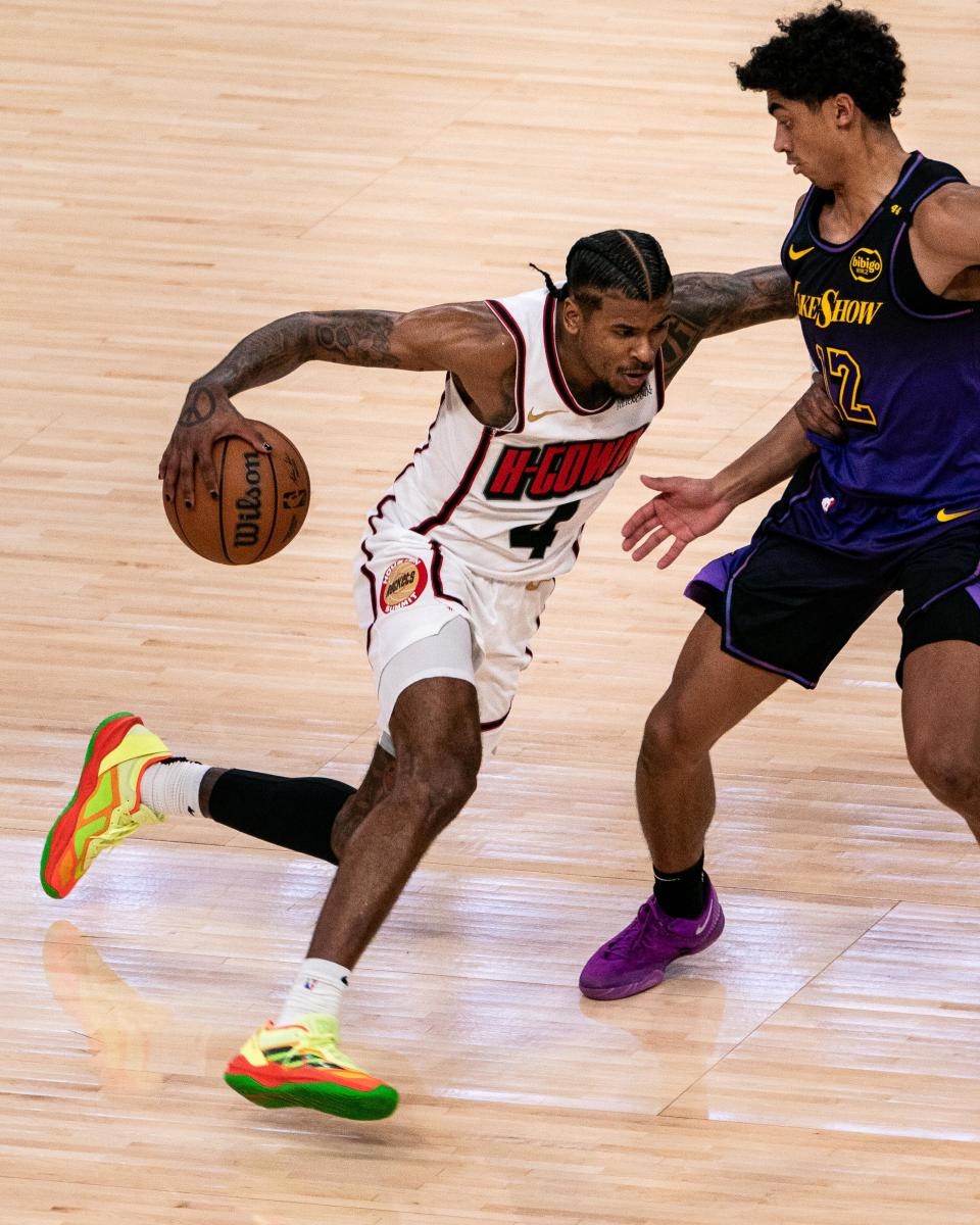 包含休斯敦火箭训练开放日，今晨强势反弹引欢呼，CBA季后赛在即，细节决定成败的词条